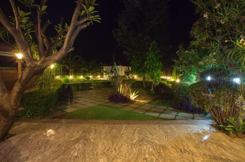 Anandvan Holiday Homes, Wai ภายนอก รูปภาพ